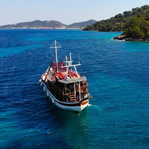 Cruise in the Toroneos Gulf