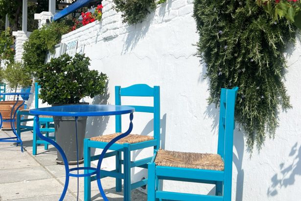 Dining in Nea Skioni