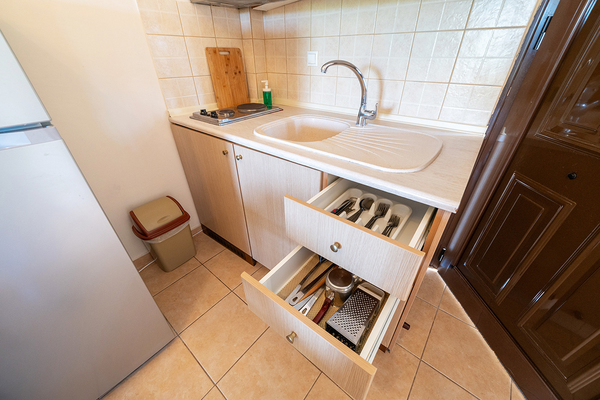Studios / Apartments 2nd floor - Seaview