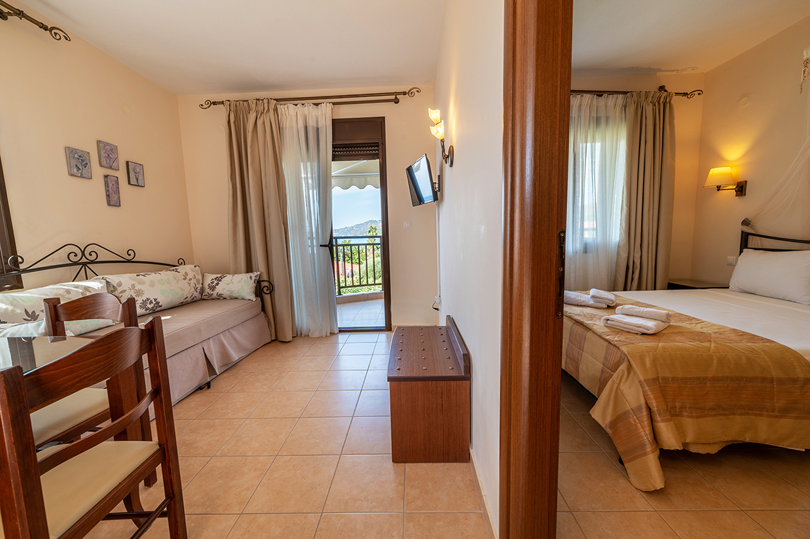 Studios / Apartments 2nd floor - Seaview