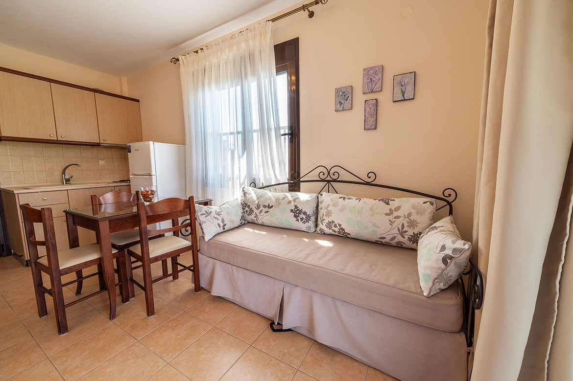 Studios / Apartments 2nd floor - Seaview