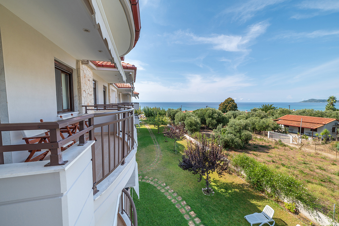 Studios / Apartments 2nd floor - Seaview