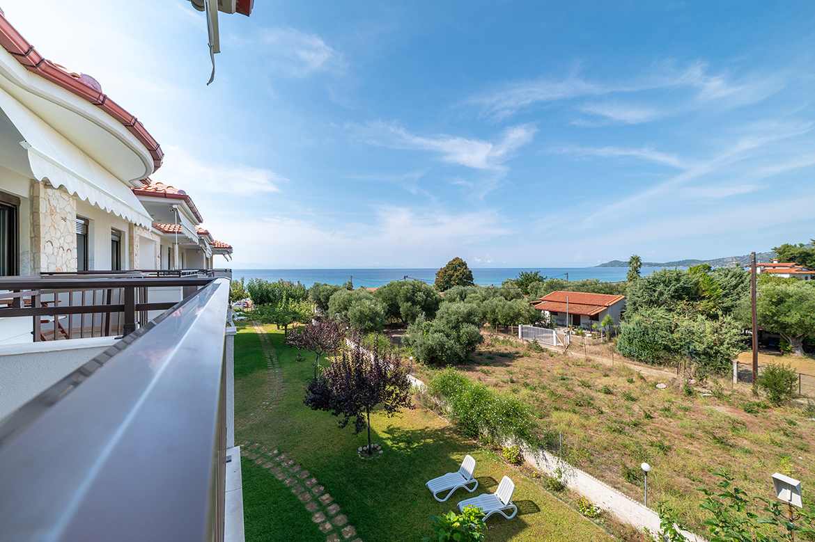 Studios / Apartments 2nd floor - Seaview