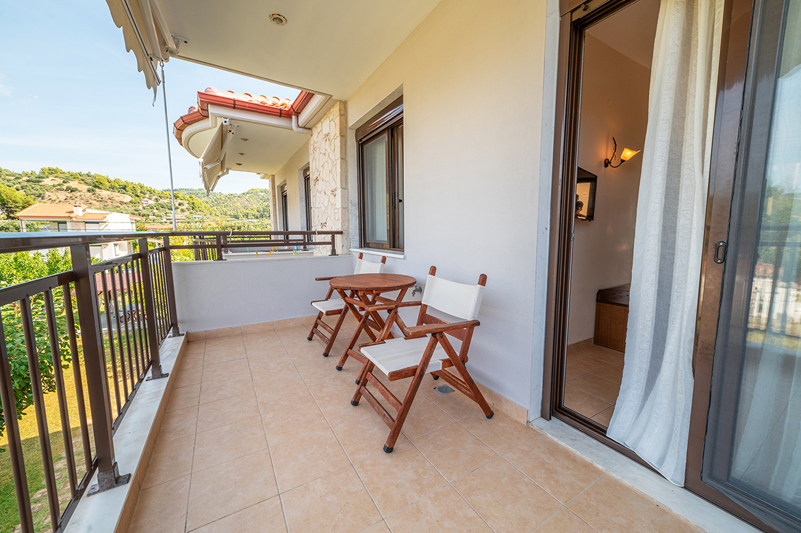 Studios / Apartments 2nd floor - Seaview